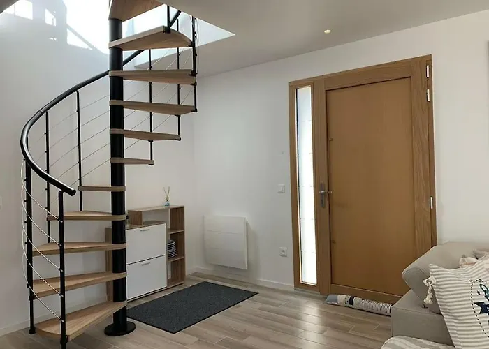 Ferienhaus Moderne Houlgataise/roof Top/proche !